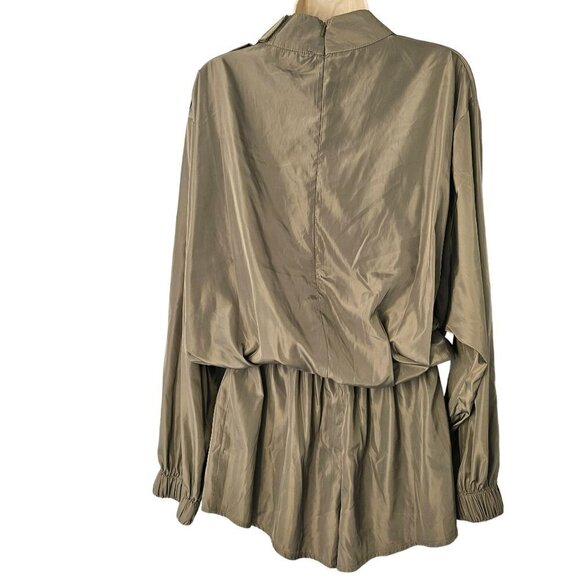 Akira Shorts Romper Mock Neck Long Slv Zip Close Lightweight Womens M Green - Picture 2 of 12